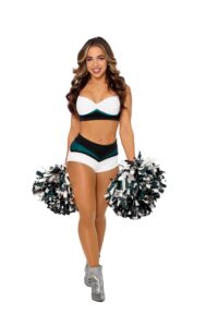 Eagles cheerleader, Gabriela