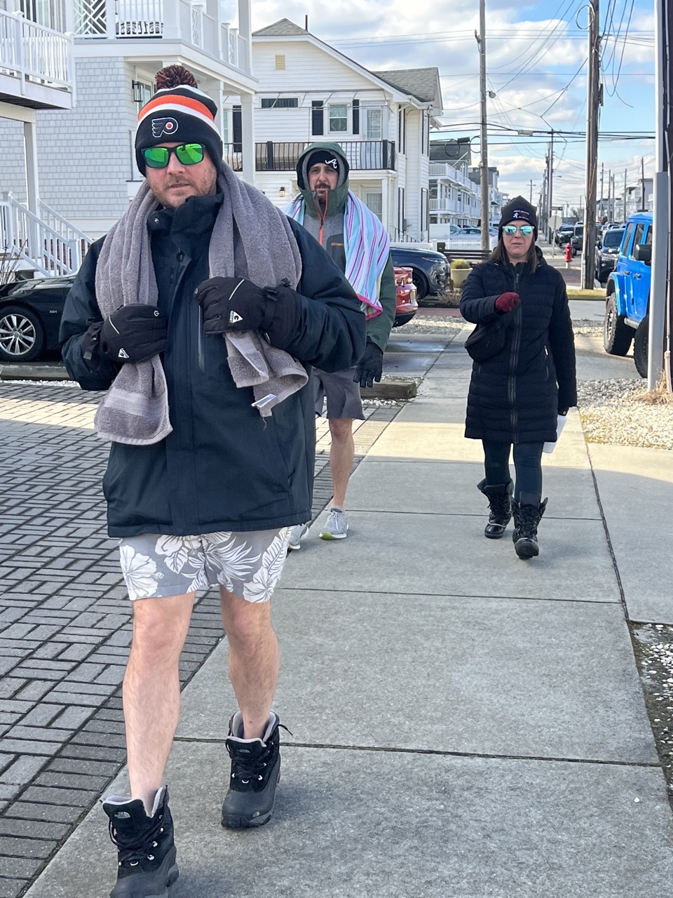 Polar Plunge weekend: Dry and walking to the beach